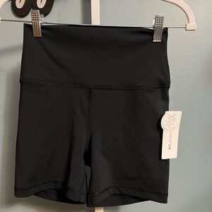 Yogalicious Lux Everyday Black Women's Bike Shorts NWT Medium